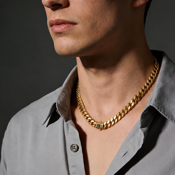 Deus® Cadena Monaco de Oro 14K