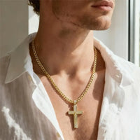 Deus® Cadena con Crucifijo Bañada en Oro 14K